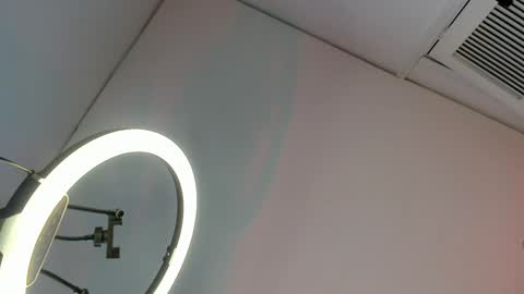   online show from 01.08.25