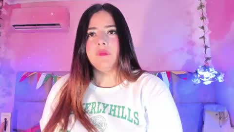 Snapshot of emiilygrace_ chatting on 06.19.26 Emiily Grace online show from 06.19.26