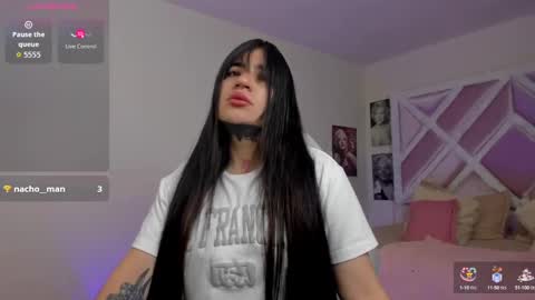 Snapshot of emilayton_ chatting on 09.16.25 emilayton_ online show from 09.16.25