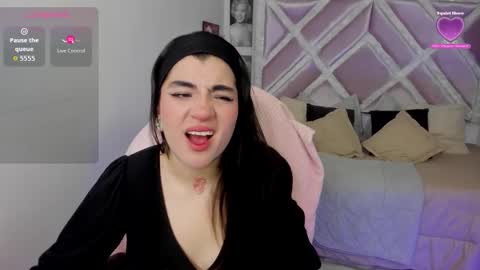 Snapshot of emilayton_ chatting on 11.03.25 emilayton_ online show from 11.03.25