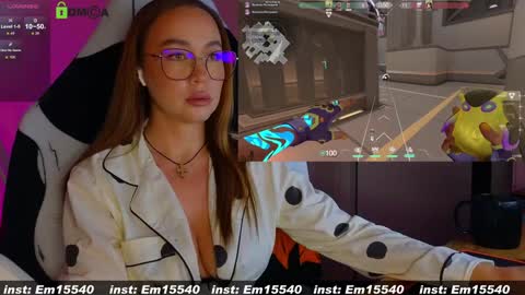 Snapshot of emili1_bc chatting on 01.31.25 Emili online show from 01.31.25