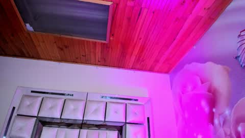 Emili clark  online show from 11.27.25