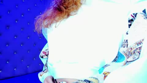 Emy  online show from 10.12.25