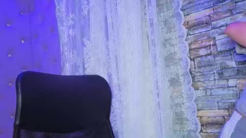 Emy  online show from 11.25.25