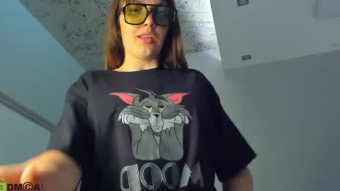 Snapshot of emilia_cross chatting on 06.18.26 Emilia online show from 06.18.26