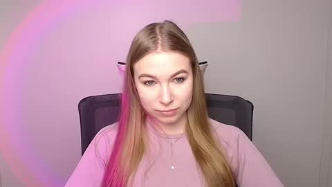 Emilia online show from 02.08.25