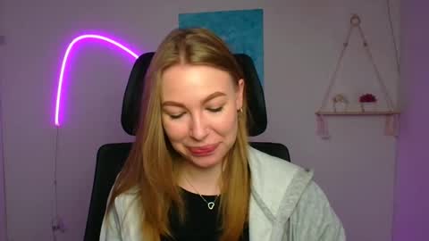 Emilia online show from 04.21.26