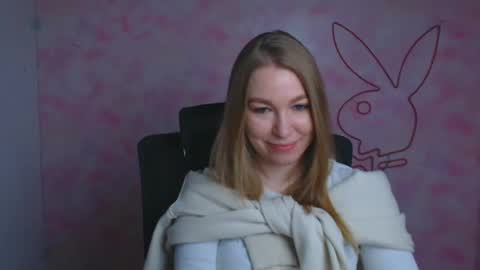Emilia online show from 04.24.26