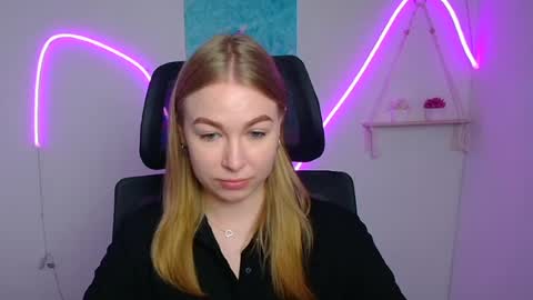 Emilia online show from 07.11.26
