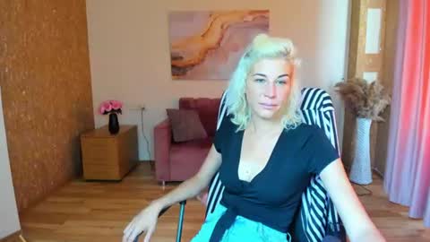 Emilia Wills online show from 07.26.26