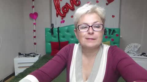 EmiliaGree online show from 09.15.25