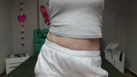 EmiliaGree online show from 11.16.25