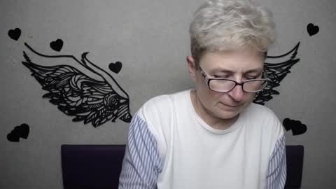 EmiliaGree online show from 11.23.25