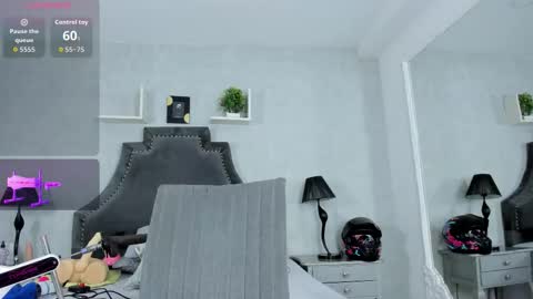 EmiliaRose online show from 10.20.25