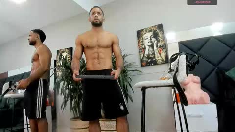 Snapshot of emilio_brandon chatting on 11.03.25 Emilio online show from 11.03.25