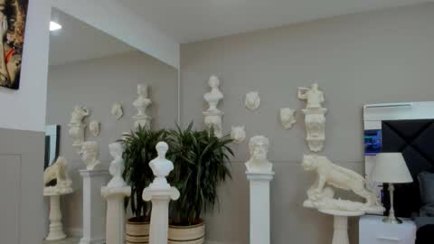 Snapshot of emilio_brandon chatting on 11.21.25 Emilio online show from 11.21.25