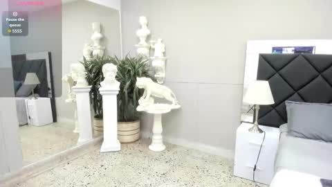 Snapshot of emilio_brandon chatting on 11.30.25 Emilio online show from 11.30.25