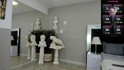 Snapshot of emilio_brandon chatting on 12.02.25 Emilio online show from 12.02.25