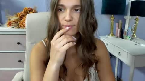Emilly online show from 06.15.26