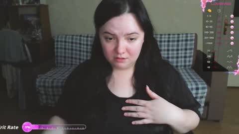 Snapshot of emillybones chatting on 11.18.25 Emily online show from 11.18.25