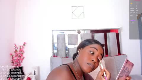 Emilly Roa online show from 05.06.26