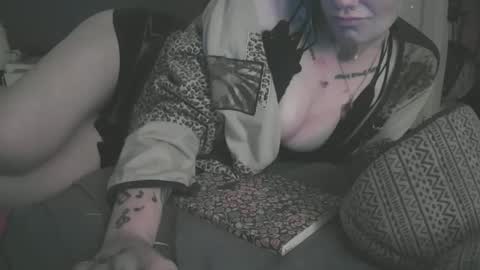 Snapshot of emily0903 chatting on 01.03.25 Emily Love online show from 01.03.25