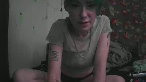 Snapshot of emily0903 chatting on 11.30.25 Emily Love online show from 11.30.25