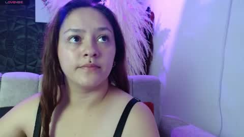 Snapshot of emily175445 chatting on 06.12.26 emily175445 online show from 06.12.26