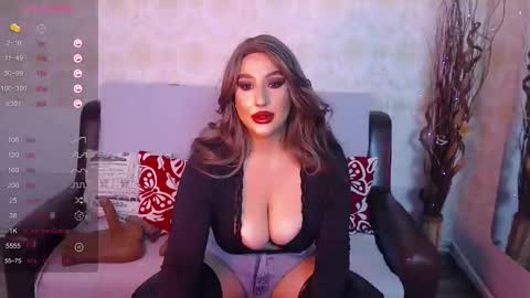 Snapshot of emily962009 chatting on 11.12.25 EMY online show from 11.12.25