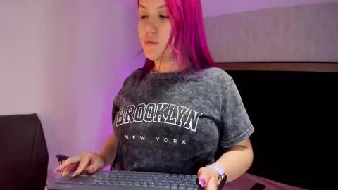 Emily online show from 11.02.25