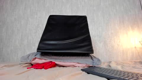 Snapshot of emily_ariaszc chatting on 01.14.25 Emily online show from 01.14.25