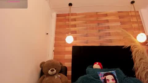 Snapshot of emily_brown04 chatting on 11.02.25 emily_brown04 online show from 11.02.25