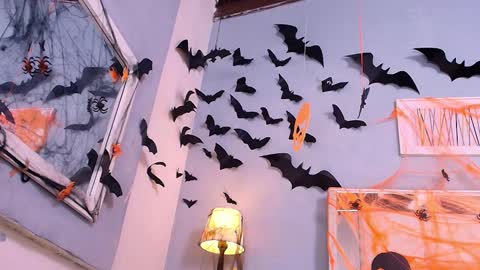 emily_castillo1_ online show from 10.30.25