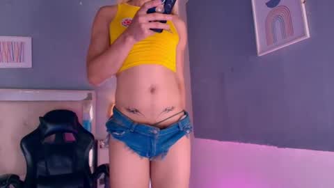 emily_castillo1_ online show from 06.18.26