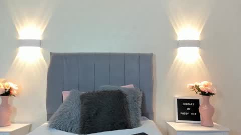 Emily online show from 12.03.25