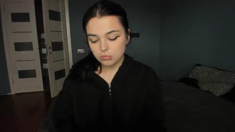 emily_ferra online show from 06.15.26
