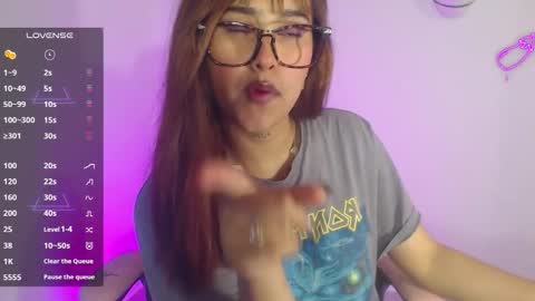 Snapshot of emily_fox_3 chatting on 11.29.25 emily fox 3 online show from 11.29.25