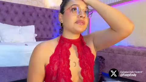 Snapshot of emily_foxyy chatting on 07.06.26 Emily online show from 07.06.26