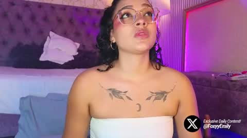 Snapshot of emily_foxyy chatting on 07.19.26 Emily online show from 07.19.26