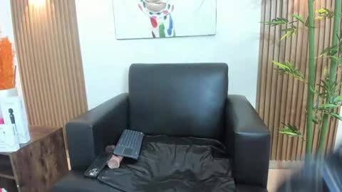 emily_frostt online show from 04.25.26