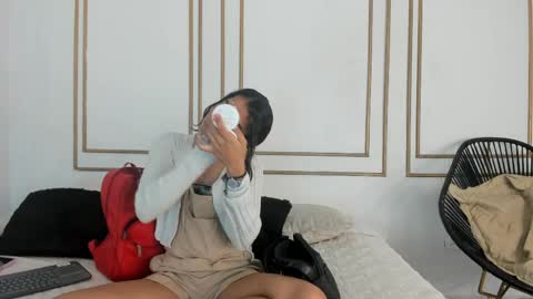 emily_gaviria1 online show from 04.24.26