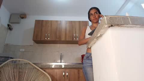 Snapshot of emily_gaviria1 chatting on 05.22.26 emily_gaviria1 online show from 05.22.26