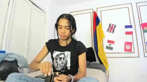 Snapshot of emily_gaviria1 chatting on 06.14.26 emily_gaviria1 online show from 06.14.26