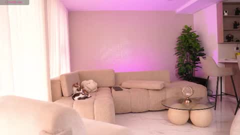 independet model online show from 07.19.26