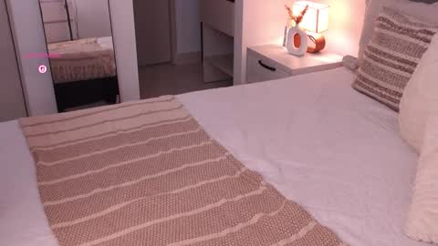 Juliana online show from 09.18.25