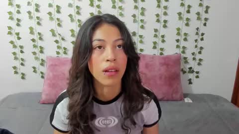 Snapshot of emily_jonessxx chatting on 03.01.26 emily online show from 03.01.26