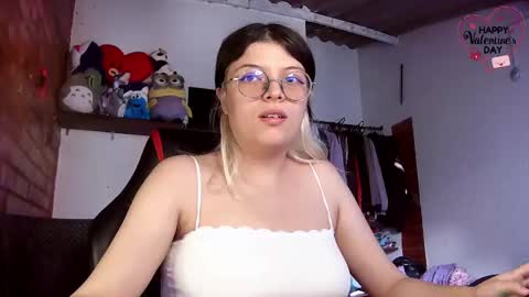 Julieta online show from 02.14.25