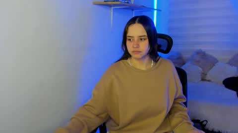 emily_lindey online show from 11.02.25