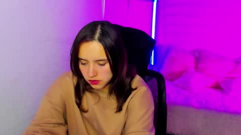 emily_lindey online show from 11.28.25
