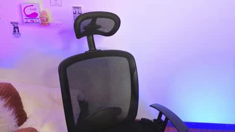 Emily Lindey online show from 02.03.26